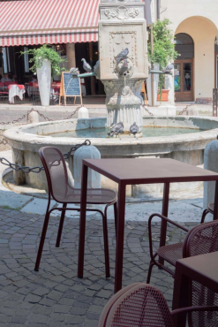 Caffè Commercio, Азоло, Италия