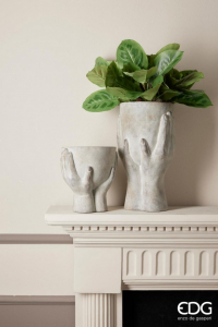 Ваза бетонная Руки и Чаша EDG Vase бетон серый Фото 3