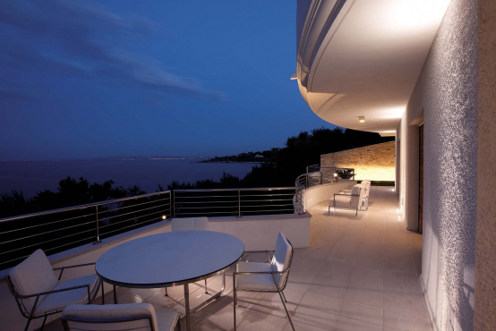 Canale Residential Complex A-Nathstudio Project, Васто, Италия