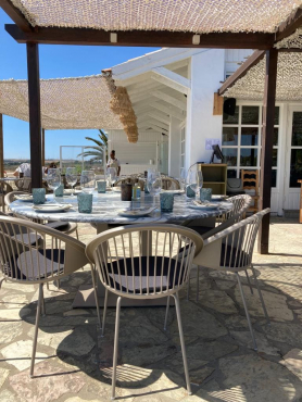 Trinca Espinhas restaurant, Praia de Sao Torpes, Сайнс, Португалия