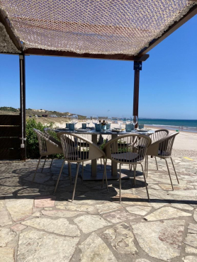 Trinca Espinhas restaurant, Praia de Sao Torpes, Сайнс, Португалия