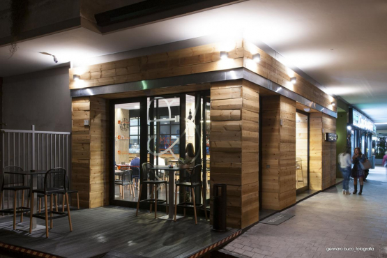 Morsi & Rimorsi Pizzeria, Казерта, Италия