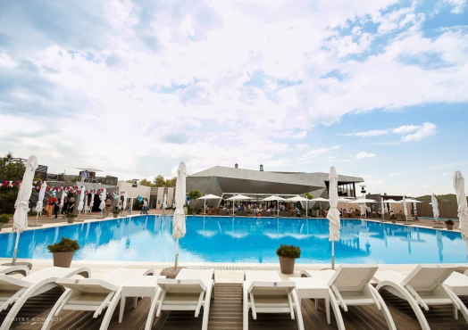 Загородный клуб 