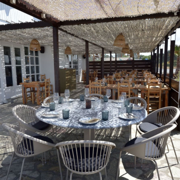 Trinca Espinhas restaurant, Praia de Sao Torpes, Сайнс, Португалия