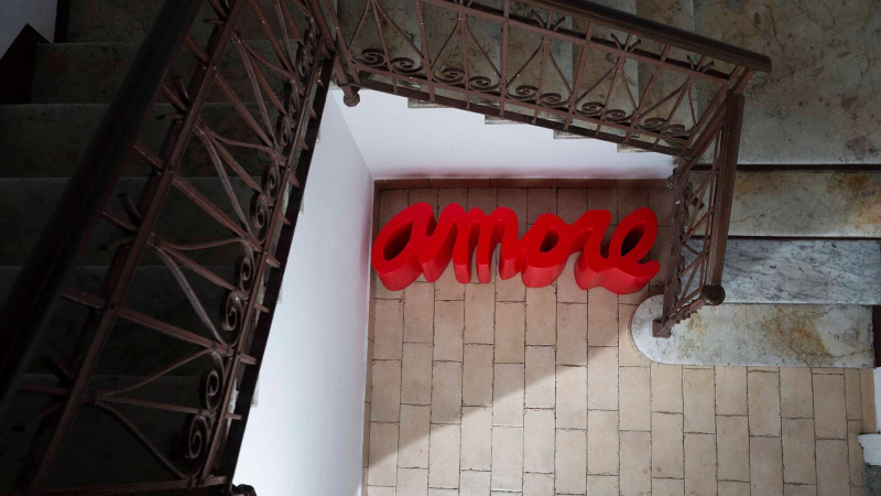 Скамья пластиковая дизайнерская Amore Standard