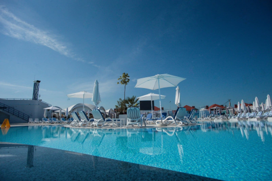 Летняя резиденция Santorini, г. Краснодар