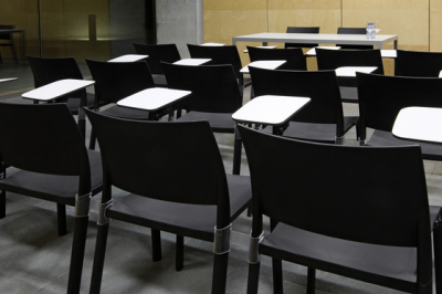 Стул пластиковый со столиком Resol Fiona chair conventions стеклопластик черный Фото 3