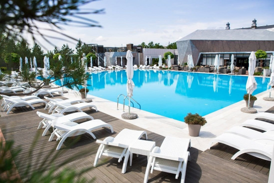 Загородный клуб 