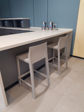 Офис АО «ЧИП И ДИП», кухня для персонала