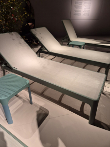 Столик пластиковый журнальный Nardi Net Table 40 стеклопластик мятный Фото 4