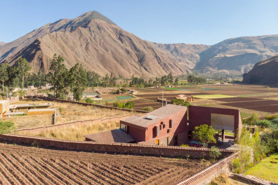 Casa Huayoccari, Валье Саградо, Перу