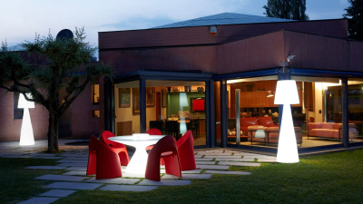 Торшер пластиковый уличный SLIDE Pivot Lighting OUT полиэтилен белый Фото 18