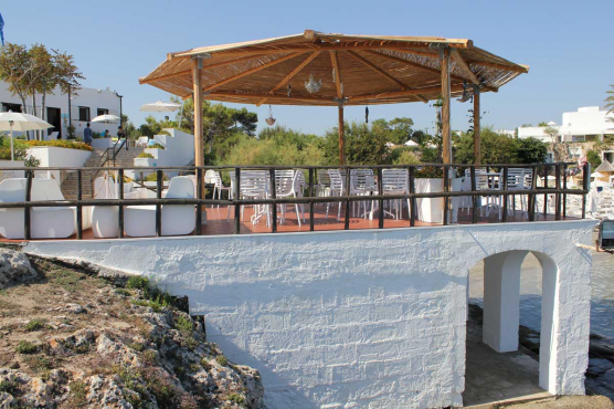 Cala San Giovanni, Полиньяно-а-Маре, Италия