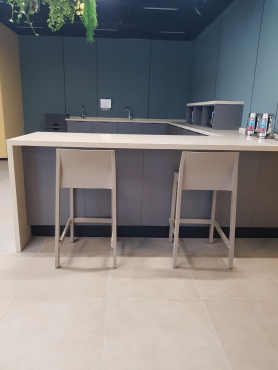 Офис АО «ЧИП И ДИП», кухня для персонала