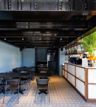 Jet Cafe, Милан, Италия