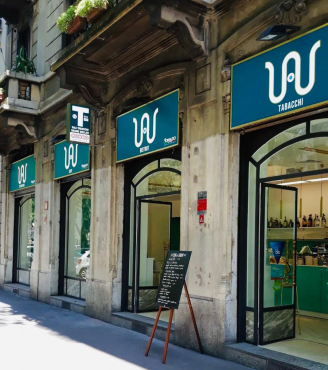 Uau Bar, Милан, Италия