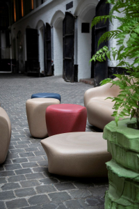 Столик пластиковый журнальный SLIDE Reborn Standard полиэтилен миндальный бежевый Фото 16