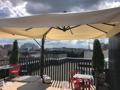 Зона отдыха на крыше бизнес-центра, Москва