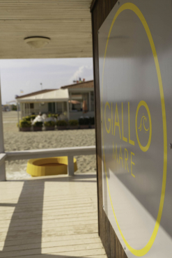 Giallo Mare, Виареджо, Италия