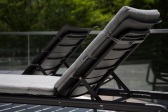 Шезлонг-лежак металлический OASIQ Corail алюминий антрацит Фото 7