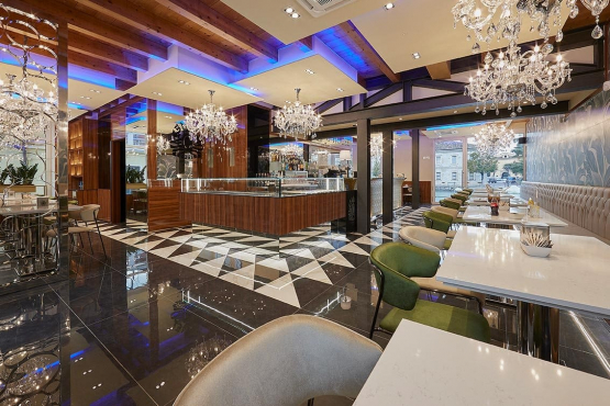 C House Cafè, Пескьера-дель-Гарда, Италия