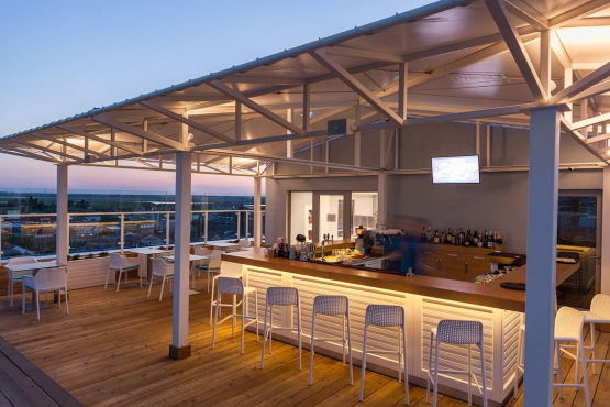 Moncastro Beach Hotel, Затока