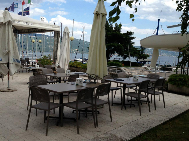 Стул пластиковый Bora Bistrot, антрацит