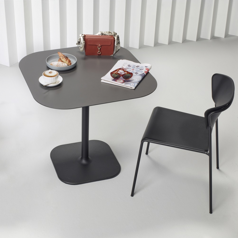 Столешница квадратная со скругленными углами Compact Laminate
