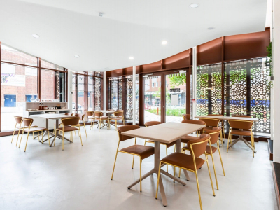 Проект:Dukes Bar & Deli, Уокинг, Великобритания