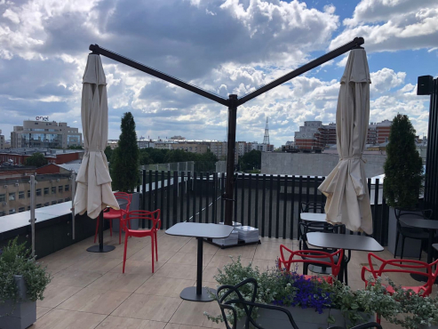 Зона отдыха на крыше бизнес-центра, Москва