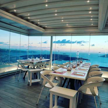 Onar Wine Bar, Санторини, Греция