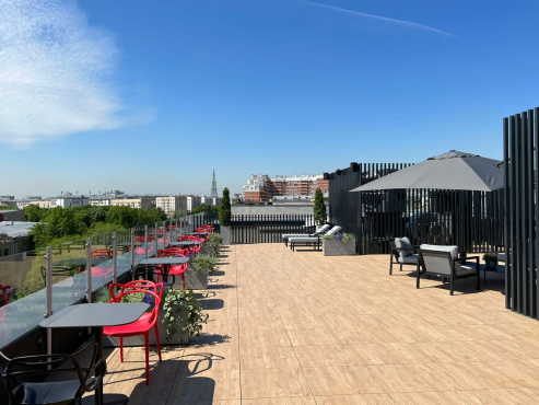 Зона отдыха на крыше бизнес-центра, Москва