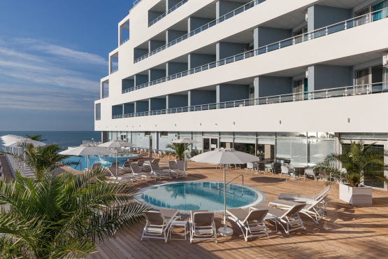 Moncastro Beach Hotel, Затока