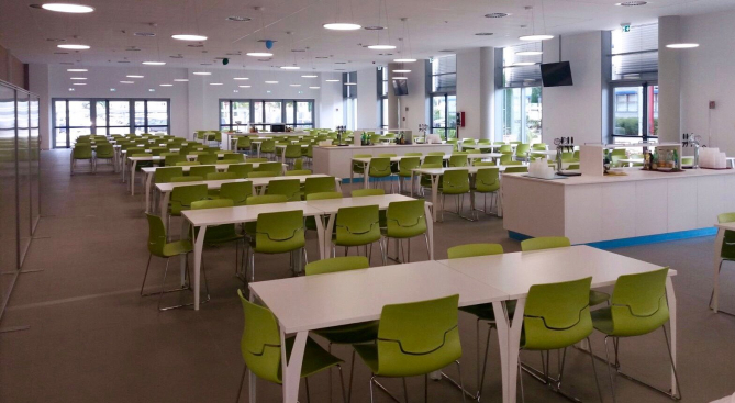 Mensa Industriale, Бари, Италия