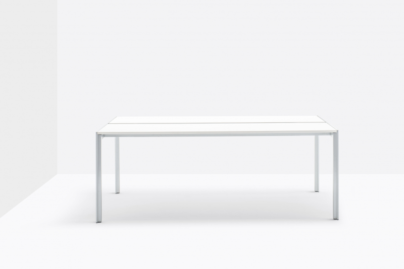 Стол ламинированный Matrix Desk