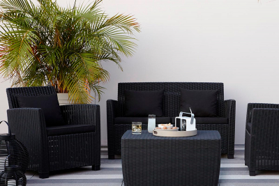 Комплект пластиковой мебели Keter Corona set with cushion box пластик с имитацией плетения графит Фото 3