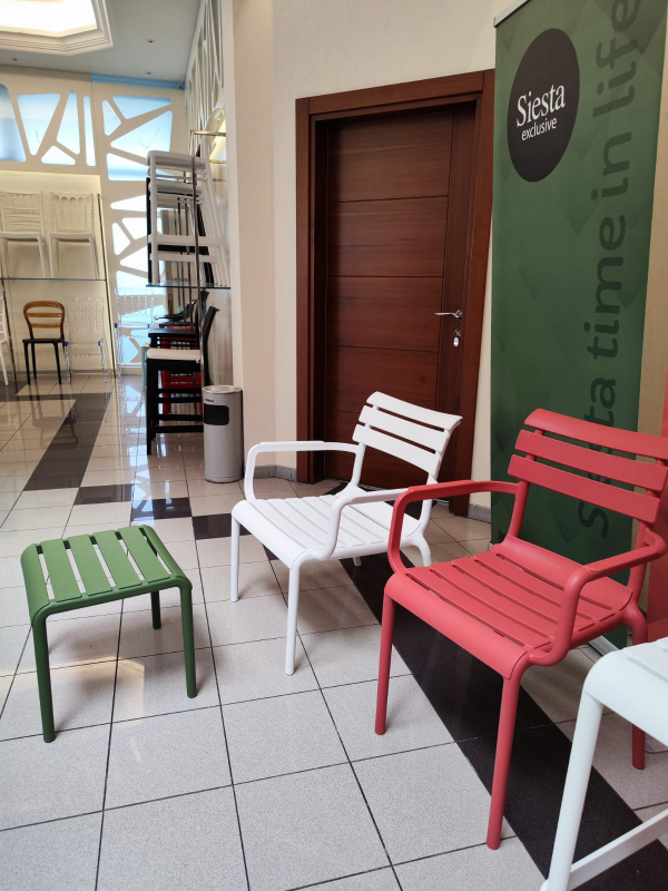 Кресло лаунж пластиковое Paris Lounge