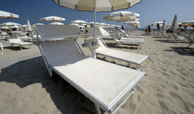 Столик для зонтов с опорой Magnani Table полипропилен белый Фото 11