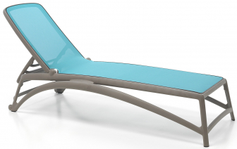 Шезлонг-лежак пластиковый-thumbs-Фото1