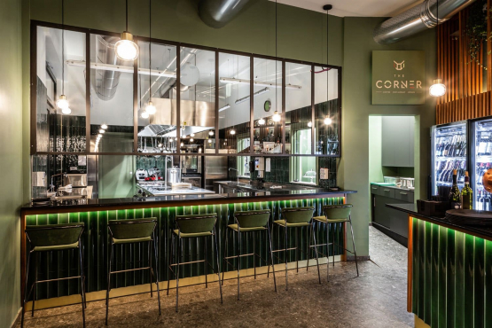 The Corner, Кунео, Италия