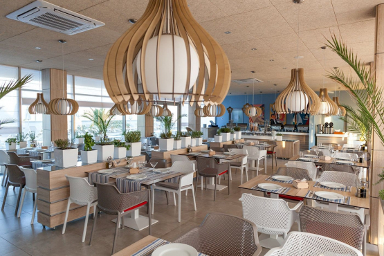 Moncastro Beach Hotel, Затока