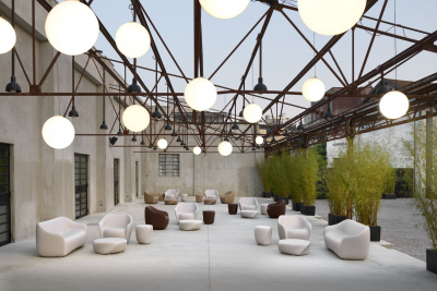 Столик пластиковый журнальный SLIDE Reborn Standard полиэтилен туманный белый Фото 8