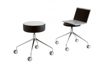 Табурет с обивкой на колесах-thumbs-Фото4