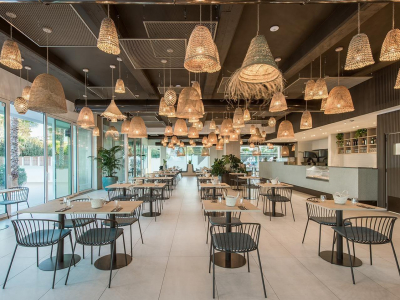 Проект:Sebastian - Lobster, Pizza & Burger, Монделло, Италия