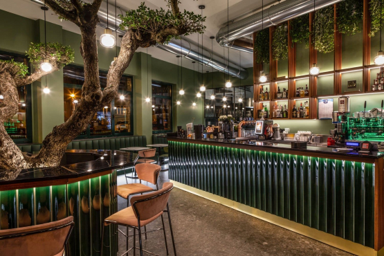 The Corner, Кунео, Италия