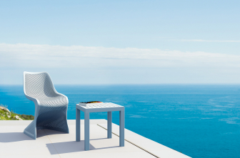 Столик пластиковый для лежака Ocean Side Table