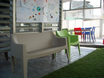 Диван пластиковый-thumbs-Фото4