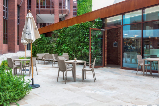 Dukes Bar & Deli, Уокинг, Великобритания