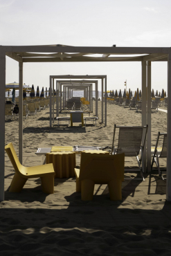 Giallo Mare, Виареджо, Италия