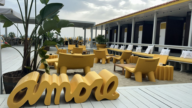 Giallo Mare, Виареджо, Италия